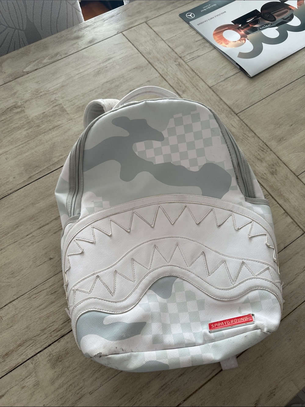 SPRAYGROUND
3AM LE BLANC TECH BACKPACK Fair condition